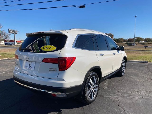 Honda Pilot Vehicle Full-screen Gallery Image 3