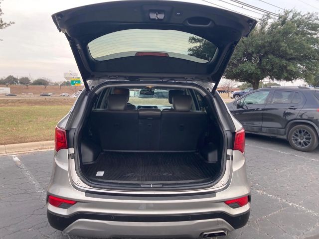 Hyundai Santa Fe Sport Vehicle Full-screen Gallery Image 8