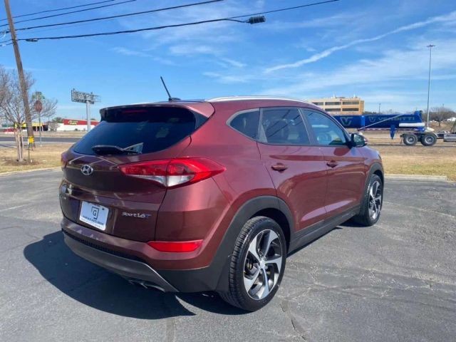 Hyundai Tucson Vehicle Full-screen Gallery Image 3