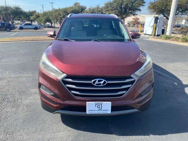 Hyundai Tucson Vehicle Full-screen Gallery Image 6