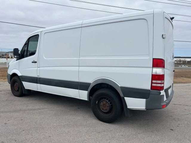 Mercedes-Benz Sprinter Cargo Vans Vehicle Full-screen Gallery Image 4