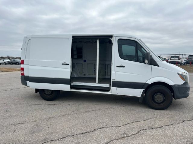 Mercedes-Benz Sprinter Cargo Vans Vehicle Full-screen Gallery Image 5