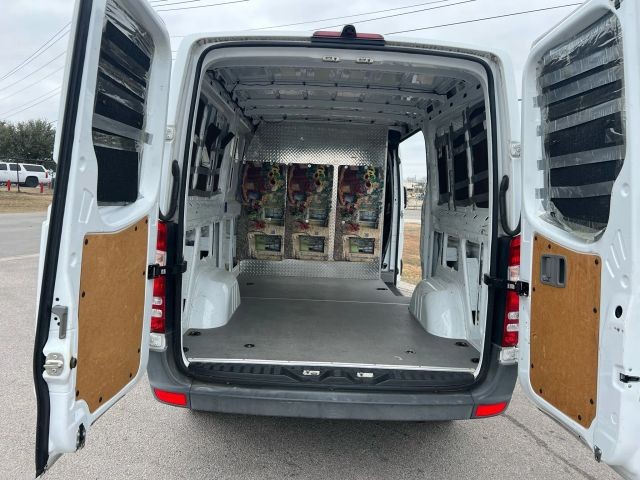 Mercedes-Benz Sprinter Cargo Vans Vehicle Full-screen Gallery Image 7