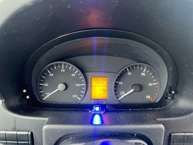 Mercedes-Benz Sprinter Cargo Vans Vehicle Full-screen Gallery Image 10