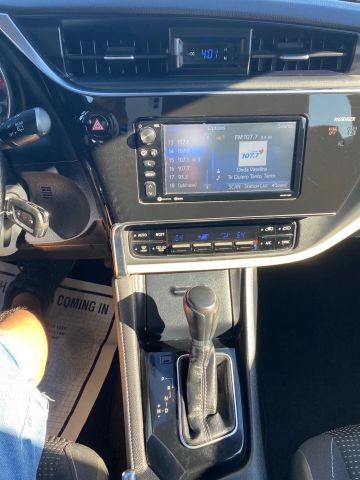 Toyota Corolla iM Vehicle Full-screen Gallery Image 13