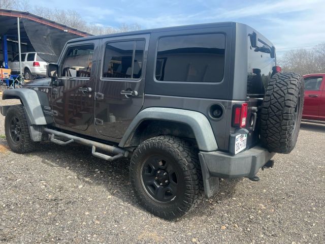 Jeep Wrangler Unlimited Vehicle Full-screen Gallery Image 3