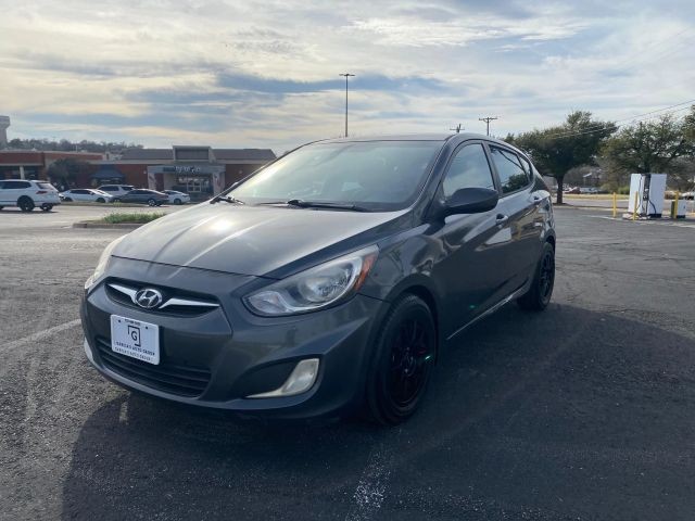 more details - hyundai accent 5-door