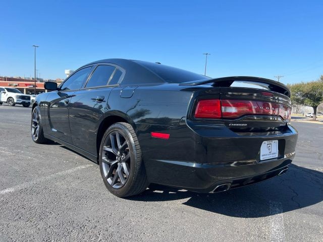 Dodge Charger Vehicle Full-screen Gallery Image 3