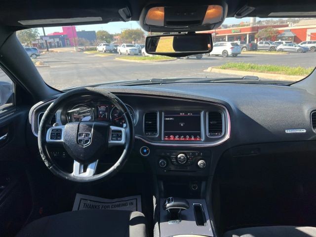 Dodge Charger Vehicle Full-screen Gallery Image 8