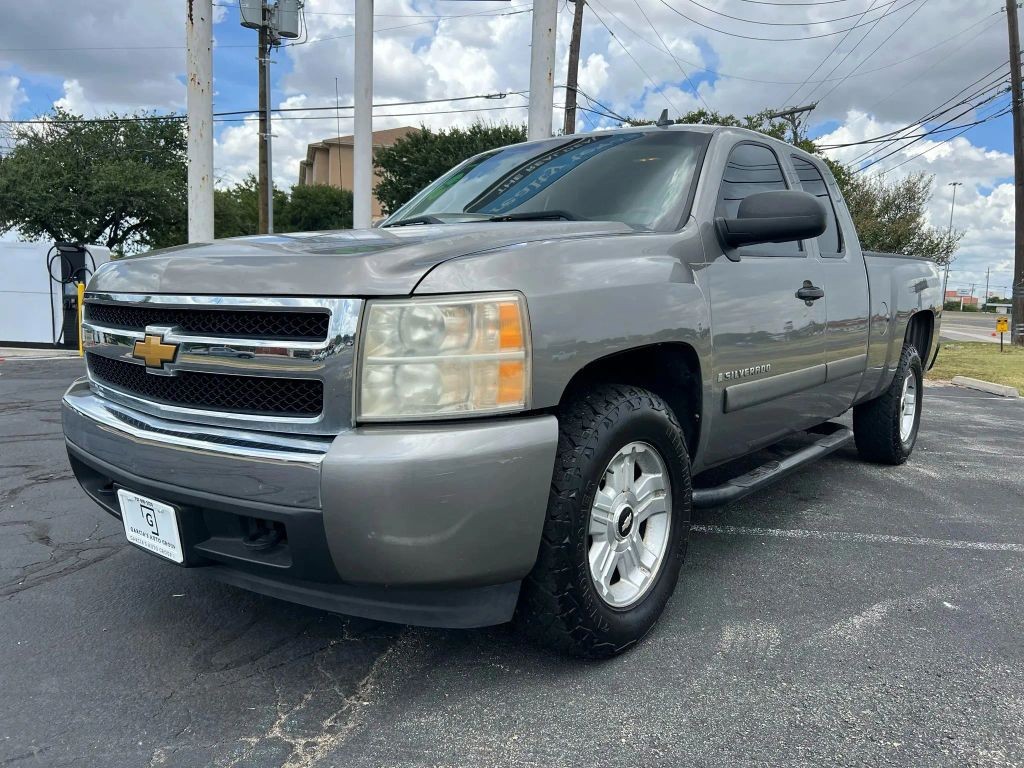 Chevrolet Silverado 1500 Vehicle Full-screen Gallery Image 2