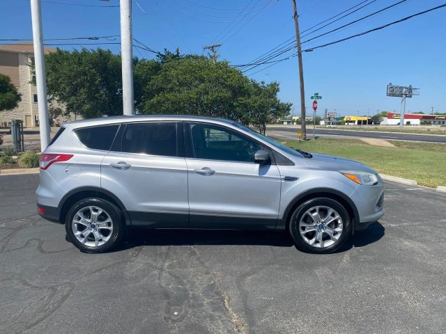 Ford Escape Vehicle Full-screen Gallery Image 5