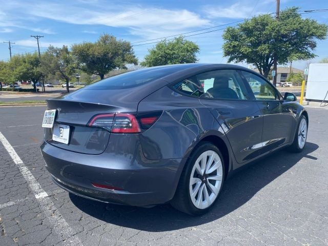 Tesla Model 3 Vehicle Full-screen Gallery Image 3