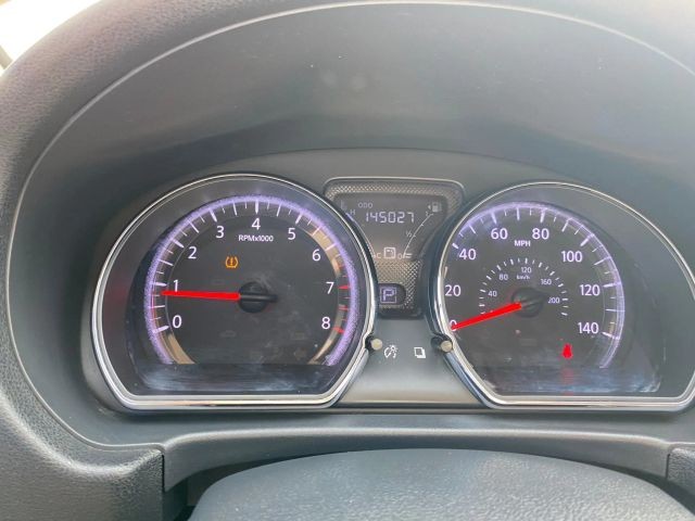 Nissan Versa Vehicle Full-screen Gallery Image 13