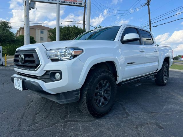 Toyota Tacoma 2WD Vehicle Full-screen Gallery Image 2
