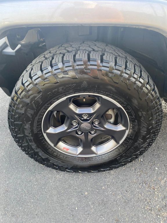 Jeep Wrangler Unlimited Vehicle Full-screen Gallery Image 13