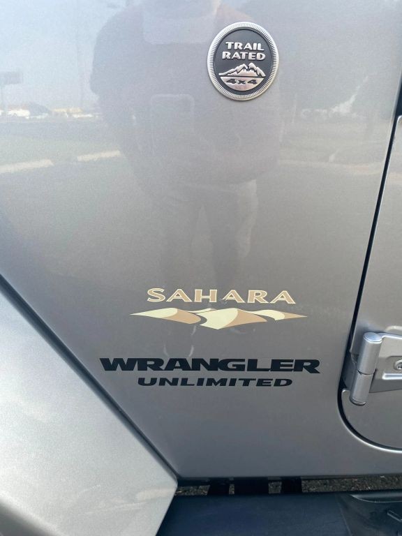 Jeep Wrangler Unlimited Vehicle Full-screen Gallery Image 14