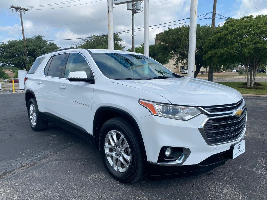 Chevrolet Traverse Vehicle Full-screen Gallery Image 2