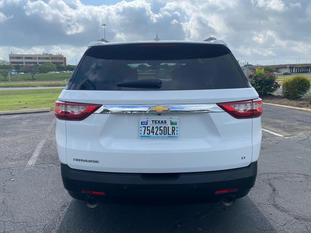 Chevrolet Traverse Vehicle Full-screen Gallery Image 8