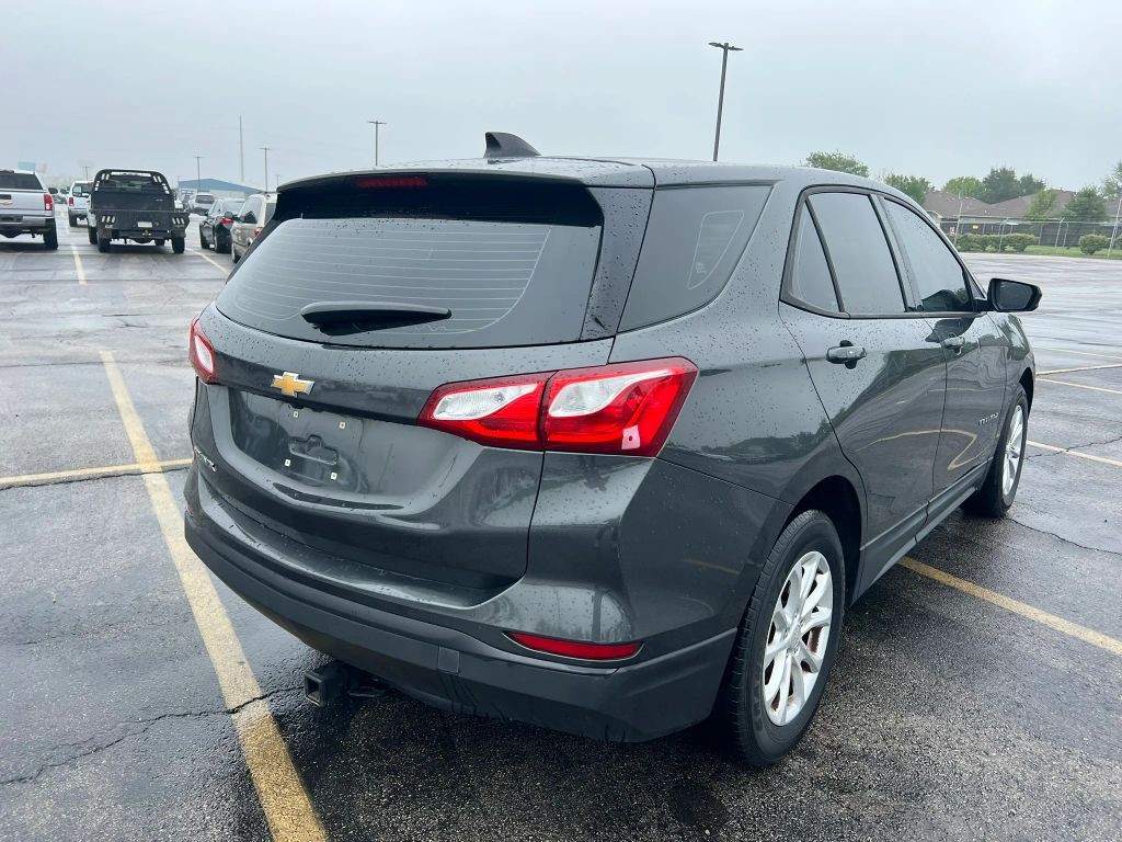 Chevrolet Equinox Vehicle Full-screen Gallery Image 04