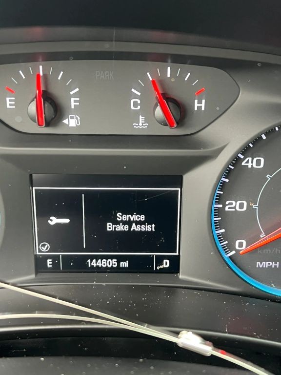 Chevrolet Equinox Vehicle Full-screen Gallery Image 07