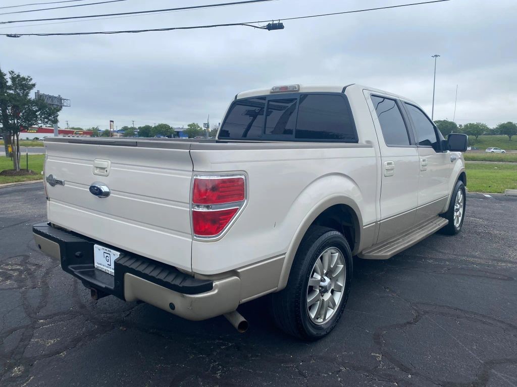 Ford F-150 Vehicle Full-screen Gallery Image 3