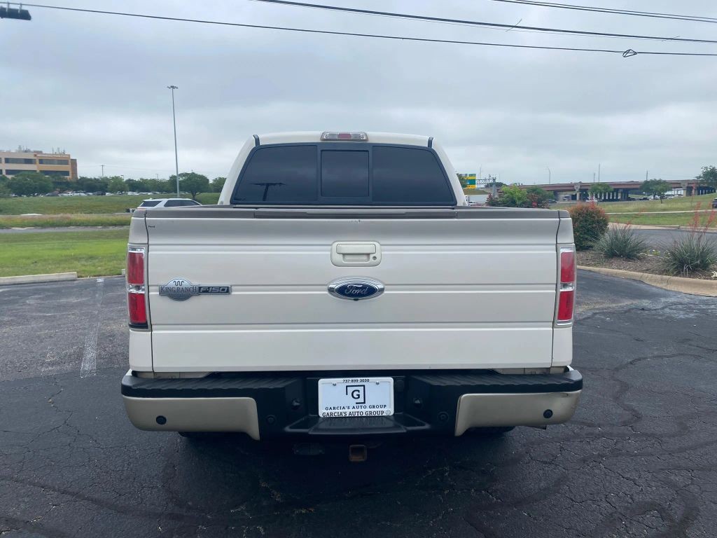Ford F-150 Vehicle Full-screen Gallery Image 6