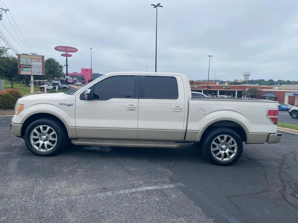 Ford F-150 Vehicle Full-screen Gallery Image 7