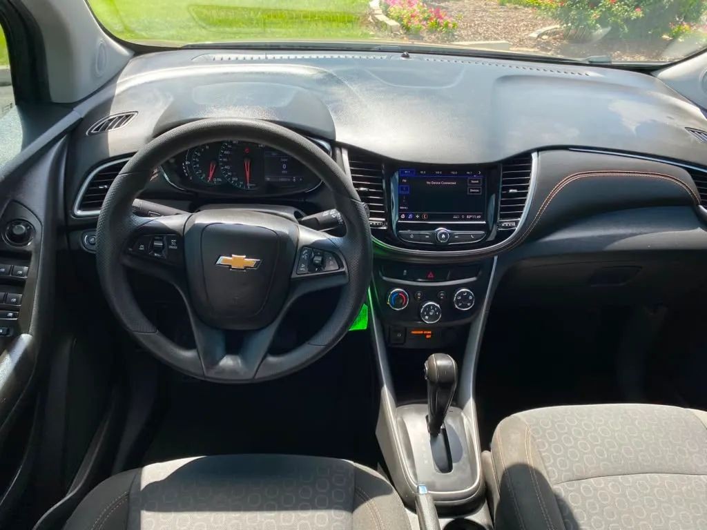Chevrolet Trax Vehicle Full-screen Gallery Image 11
