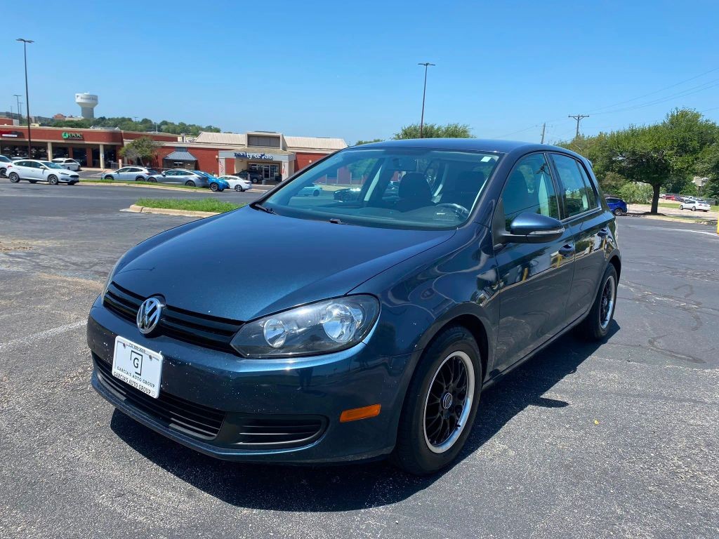 Volkswagen Golf Vehicle Full-screen Gallery Image 02