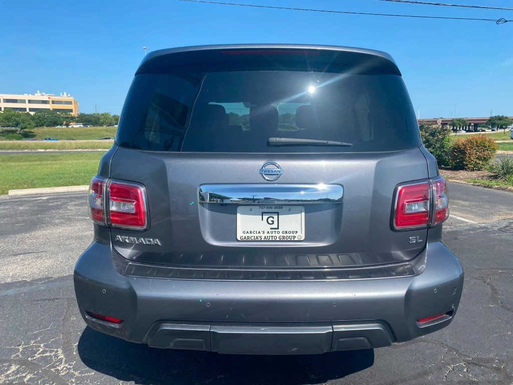 Nissan Armada Vehicle Full-screen Gallery Image 6