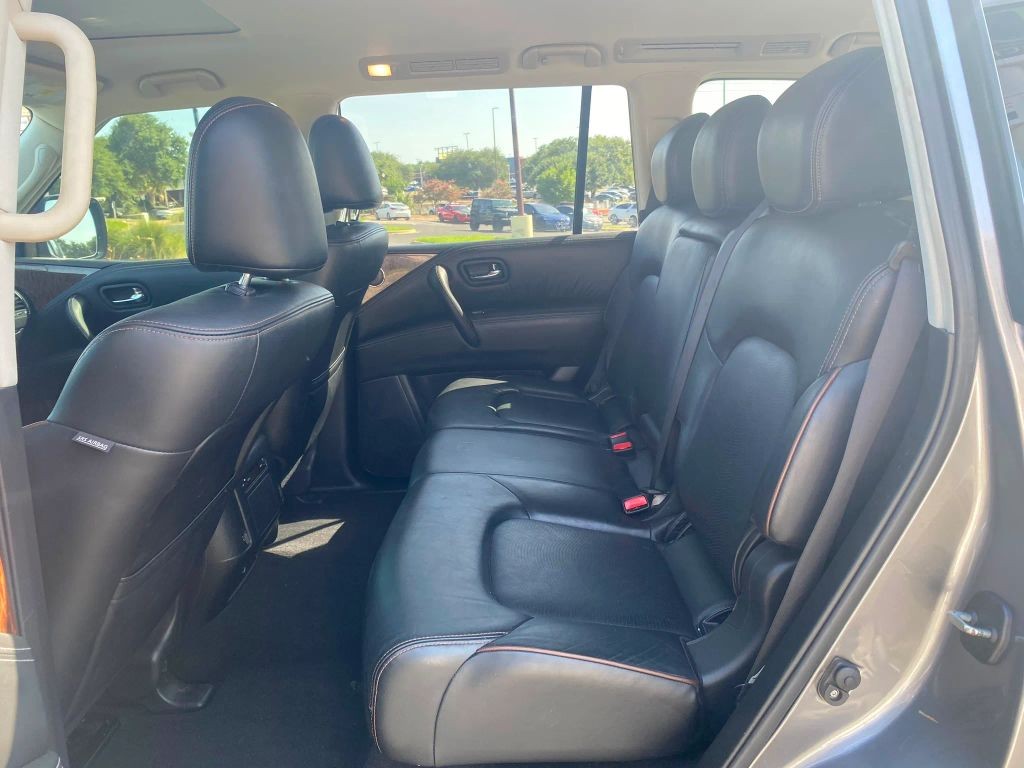Nissan Armada Vehicle Full-screen Gallery Image 8