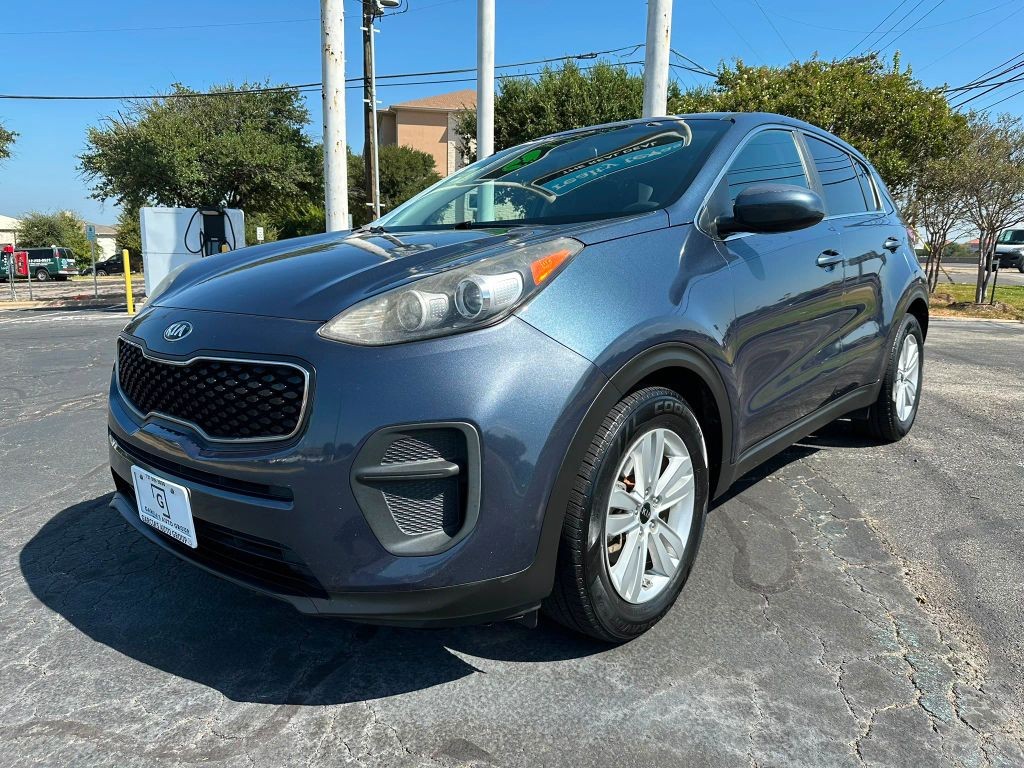 Kia Sportage Vehicle Full-screen Gallery Image 2