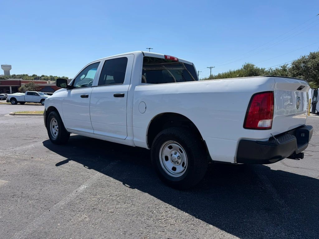 Ram 1500 Vehicle Full-screen Gallery Image 3