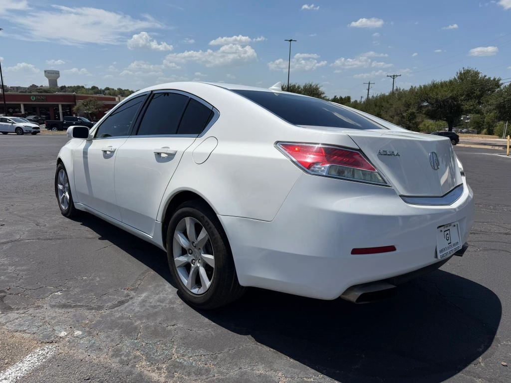 Acura TL Vehicle Full-screen Gallery Image 3