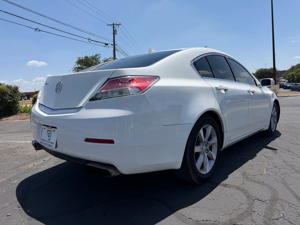 Acura TL Vehicle Full-screen Gallery Image 4