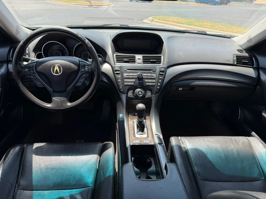 Acura TL Vehicle Full-screen Gallery Image 8