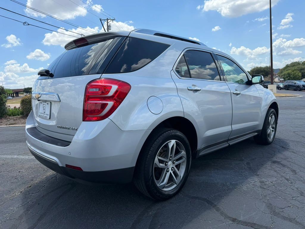 Chevrolet Equinox Vehicle Full-screen Gallery Image 4