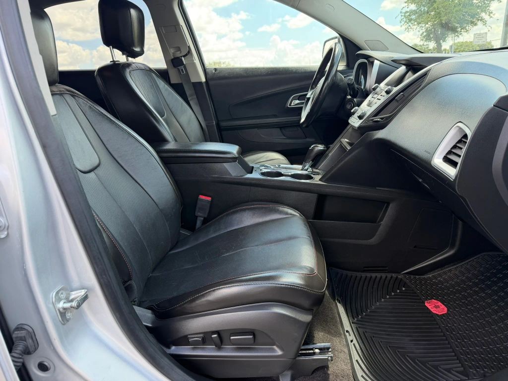 Chevrolet Equinox Vehicle Full-screen Gallery Image 6