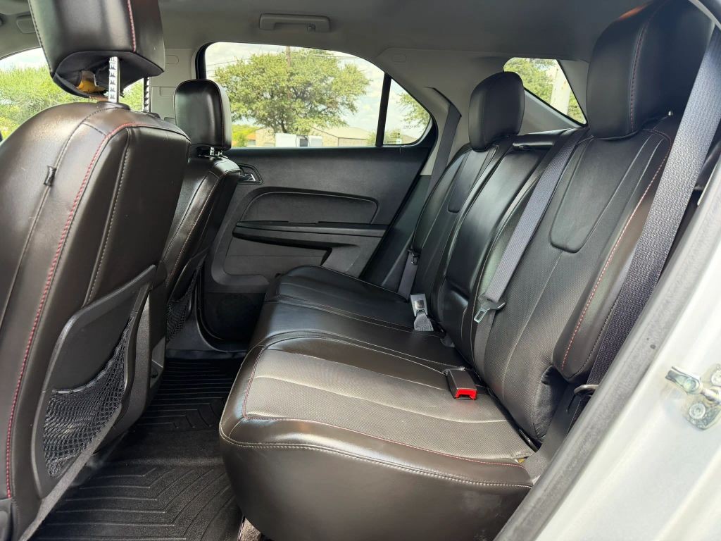 Chevrolet Equinox Vehicle Full-screen Gallery Image 7