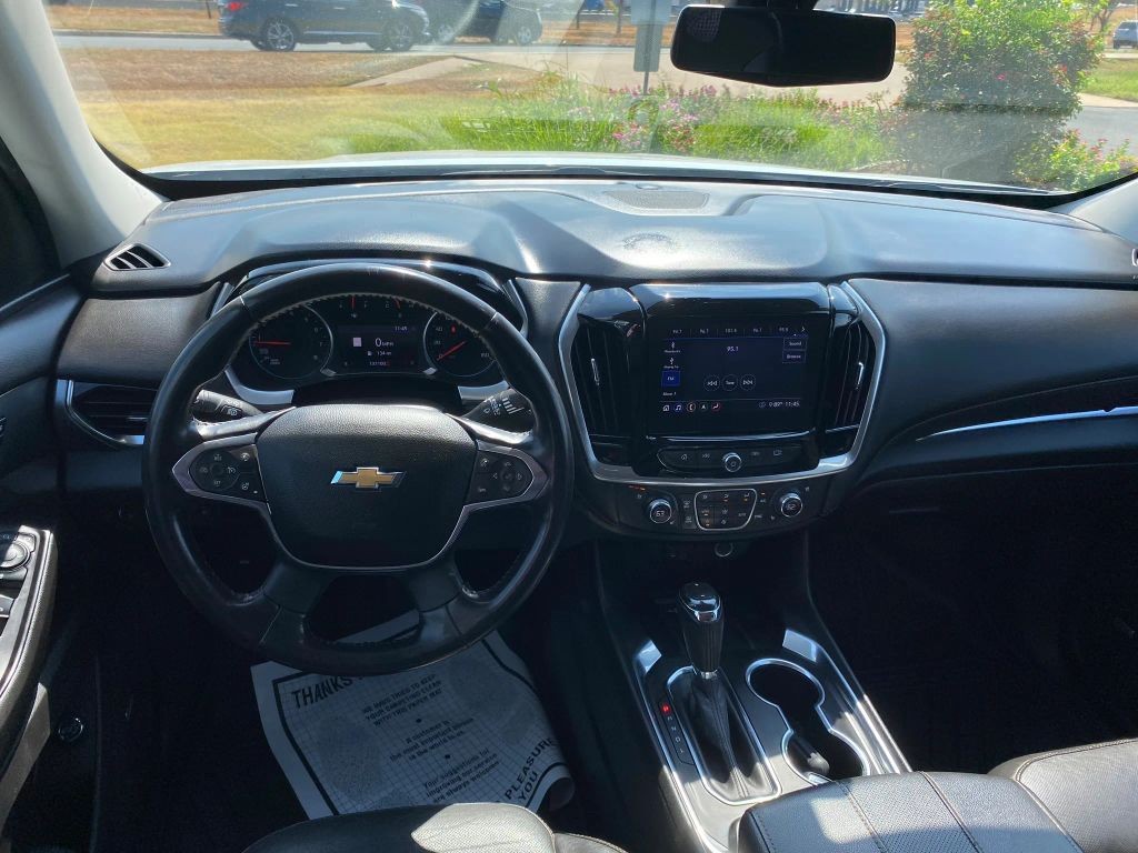 Chevrolet Traverse Vehicle Full-screen Gallery Image 13