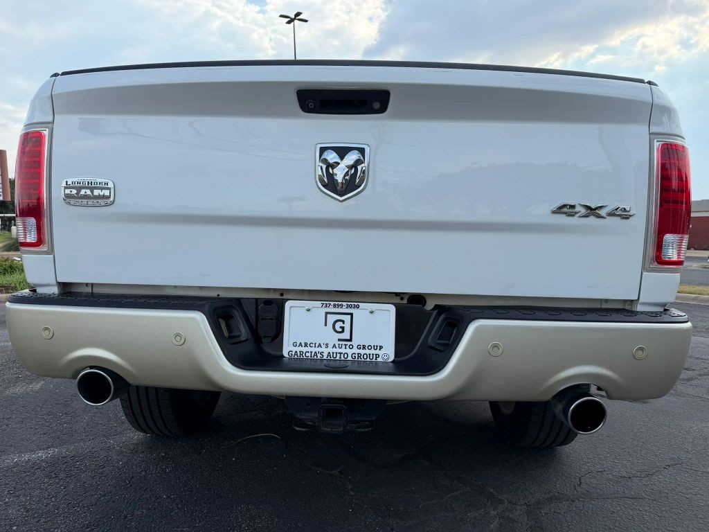Ram 1500 Vehicle Full-screen Gallery Image 6