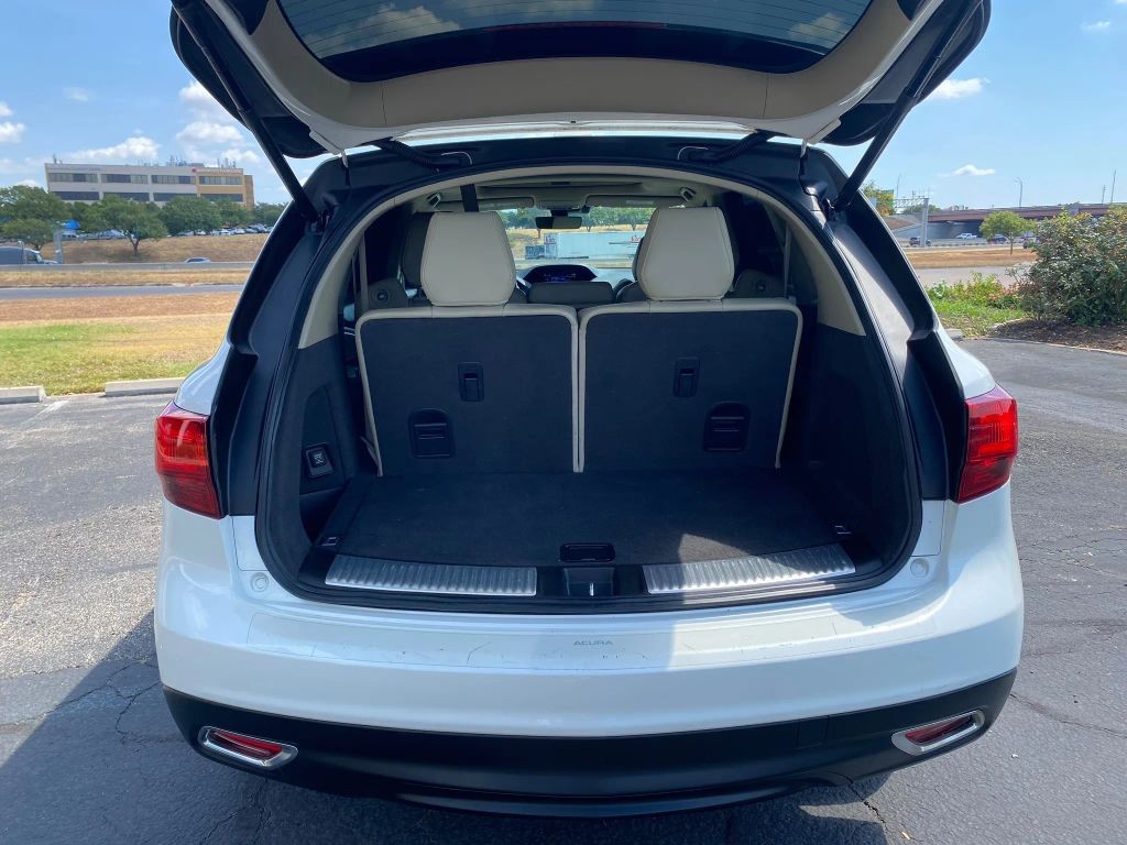 Acura MDX Vehicle Full-screen Gallery Image 8