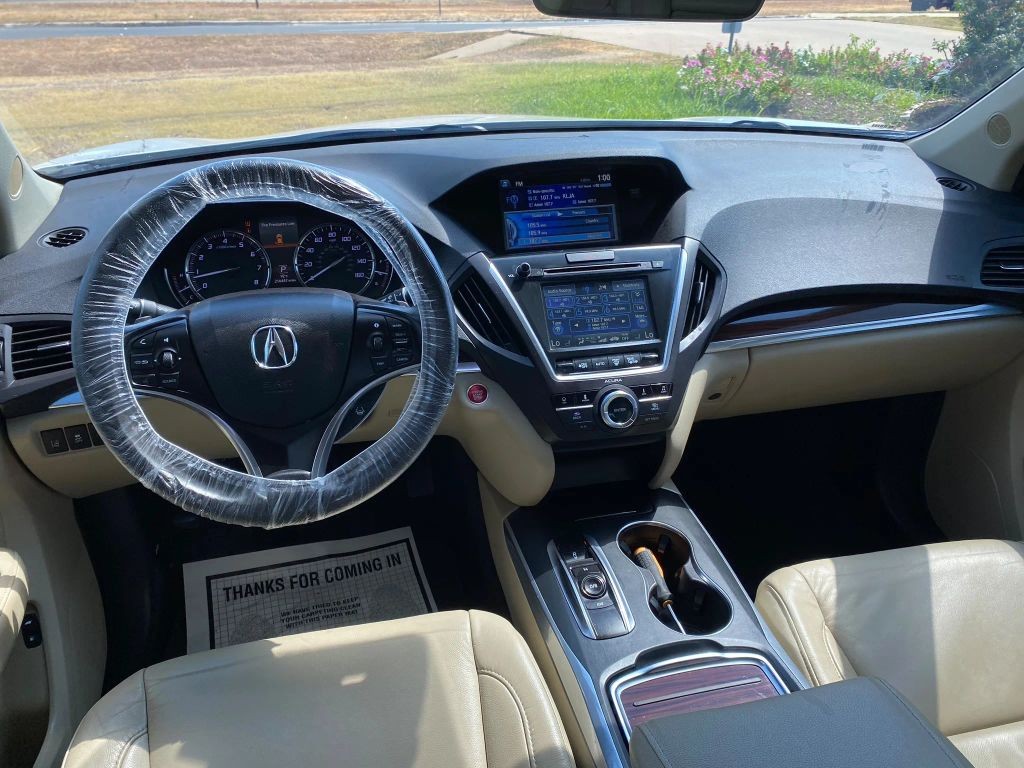 Acura MDX Vehicle Full-screen Gallery Image 10