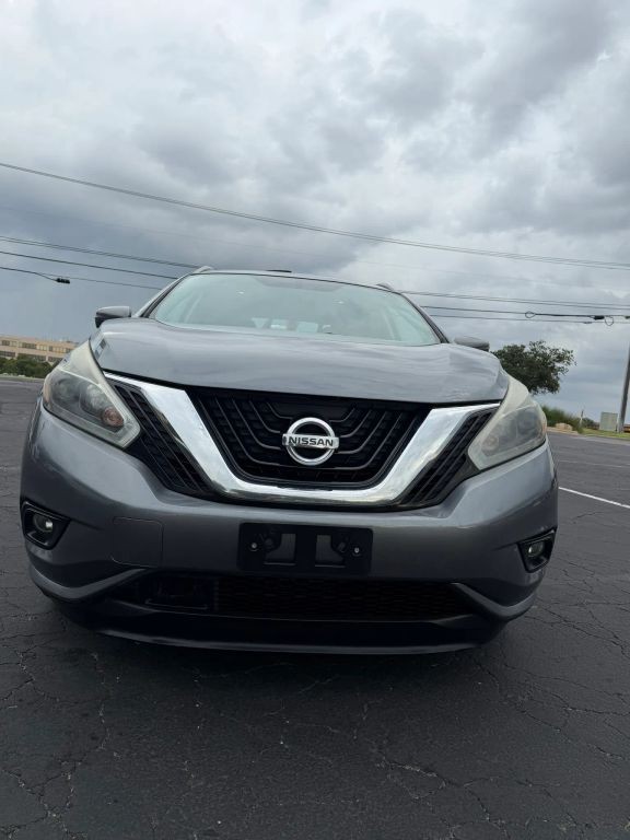 Nissan Murano Vehicle Full-screen Gallery Image 5