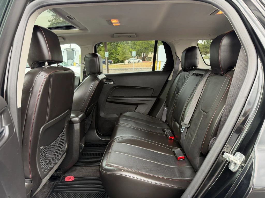 GMC Terrain Vehicle Full-screen Gallery Image 9
