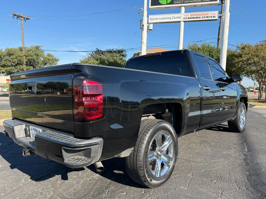 Chevrolet Silverado 1500 Vehicle Full-screen Gallery Image 04