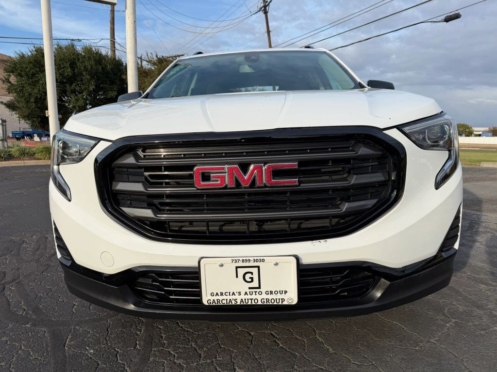 GMC Terrain Vehicle Full-screen Gallery Image 06