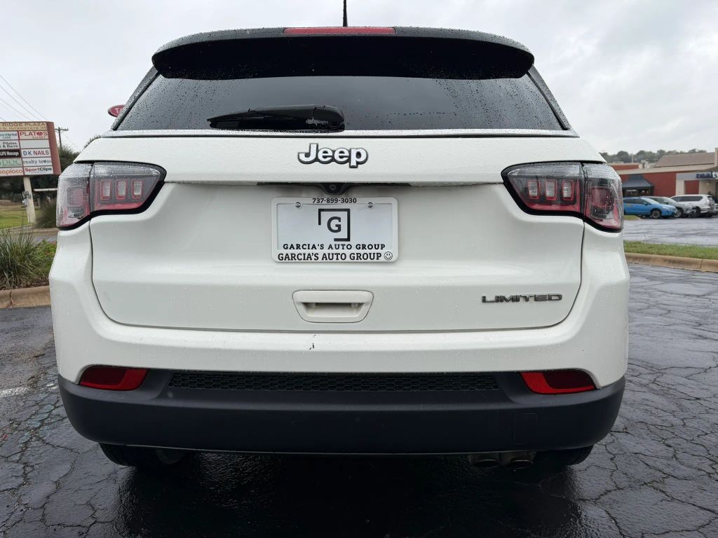 Jeep Compass Vehicle Full-screen Gallery Image 06