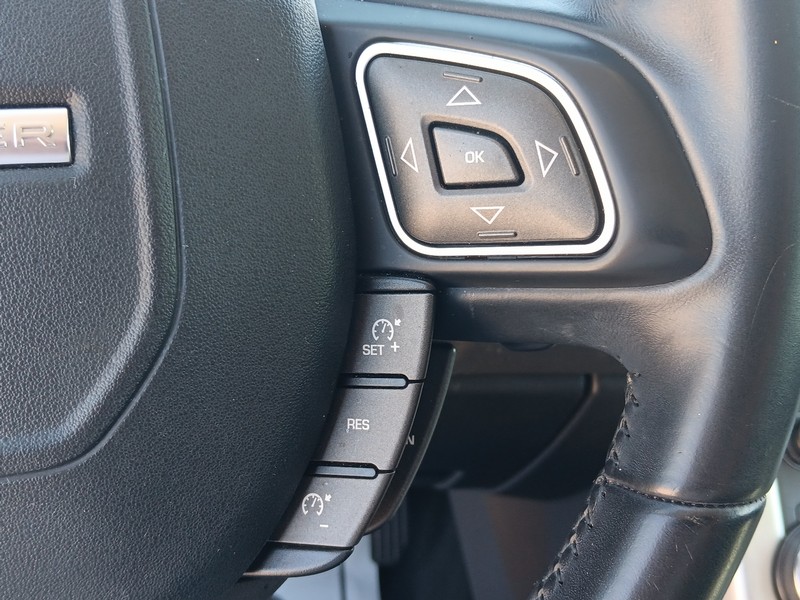 Land Rover Range Rover Evoque Vehicle Full-screen Gallery Image 27