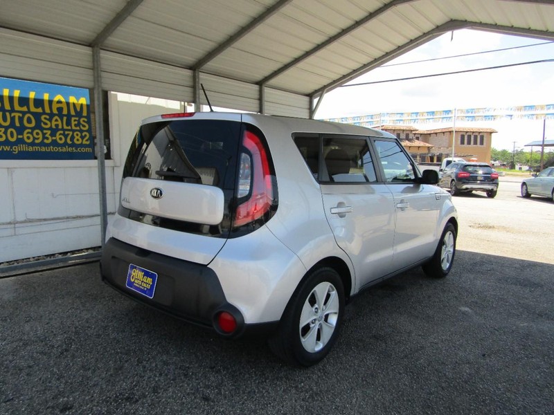 Kia Soul Vehicle Full-screen Gallery Image 13